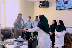 به مناسبت روز جهانی ماما؛ مسئولین بخش ارم از ماماهای مرکز خدمات جامع سلامت تنگ ارم تقدیر کردند+ تصاویر