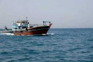 توقیف قایق صیادی بدون مجوز در ایام دریابست در شهرستان دیر