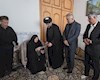 مسئولان شهرستان گناوه به دیدار مادر شهید «حاصل زارعی» رفتند