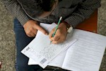 کدام استان بیشترین نفرات برتر کنکور را داشت؟ | دختران پیشتاز رتبه‌های برتر شدند | چند سهم به پسران رسید؟+جدول