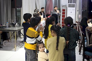 ضیافت یلدا در کنار خانواده زندانیان