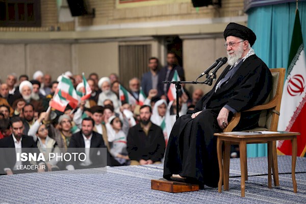 رهبر انقلاب: ما رئیس‌جمهور آمریکا را مجرم می‌دانیم