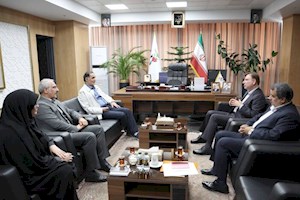 معاون رئیس جمهور: دولت برای بهبود حمایت ازخانواده‌های شهدا برنامه دارد