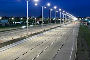 مدیریت انرژی در دیلم؛ استفاده از پروژکتورهای کم‌مصرف در روشنایی معابر