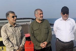 نیکزاد: ملت ایران اجازه سلطه بر منابع نفتی را نمی‌دهد