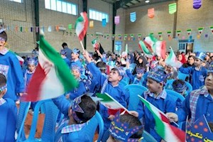 آغاز «جشن شکوفه‌ها» و سال تحصیلی کلاس اولی‌ها در بوشهر